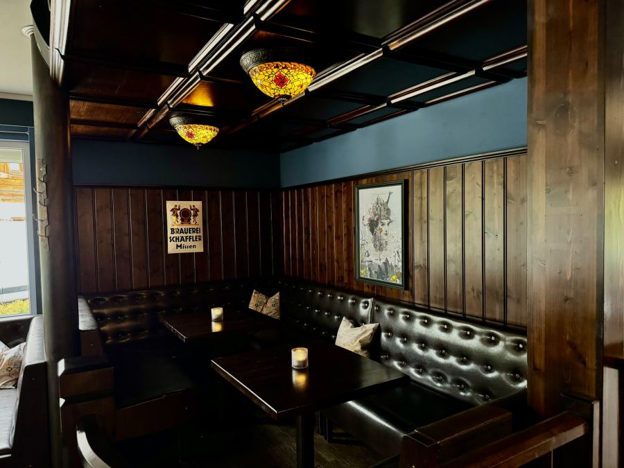 A snapshot from inside Tipsy Traveller